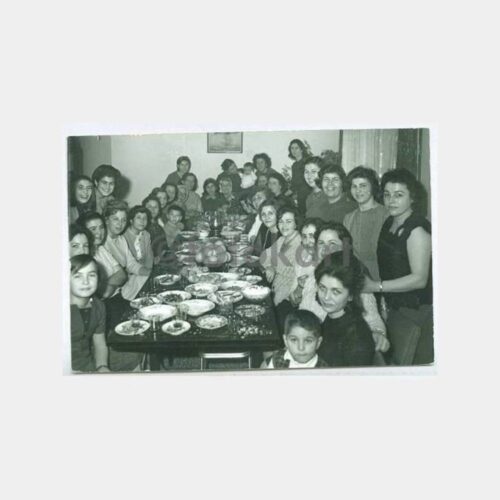 1967 Düzce Kadınlar Yemeği Toplantı Fotoğraf