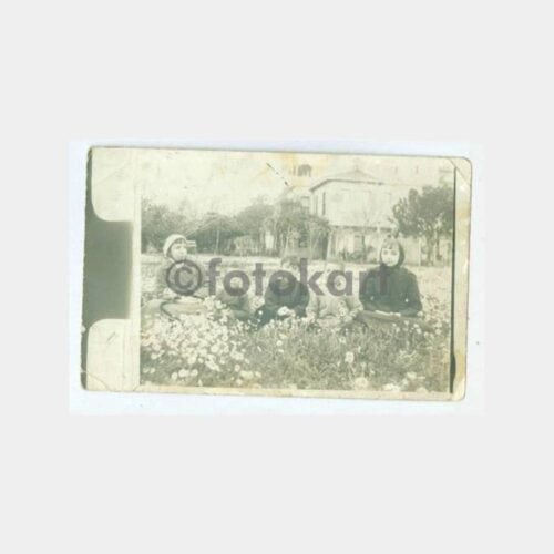 1928 Erenköy Tarihi Ev Köşk Bahçesinde Fotoğraf