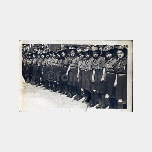 İzci Kızlar Toplu Fotoğraf