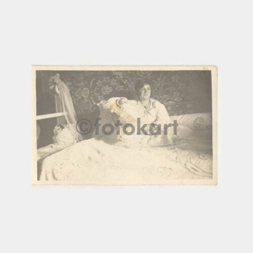 1932 Lohusa Yatağında Anne Bebek Fotoğraf