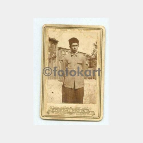 1910 Kalpaklı Genç Kabinet Fotoğraf
