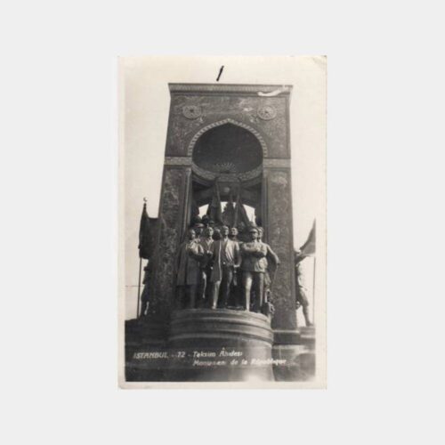 1960 Taksim Cumhuriyet Anıtı Konulu Fotoğraf