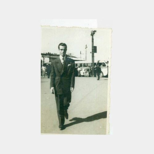 1940 Taksim Meydanı Otobüs Önünde Bay Fotoğraf