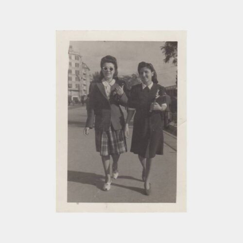 1954 Taksim Parkı Kadın Konulu 2 Adet Fotoğraf - Görsel 2