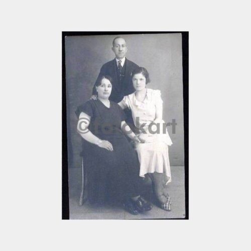 Anne, Baba ve Kızı Aile Stüdyo Fotoğraf