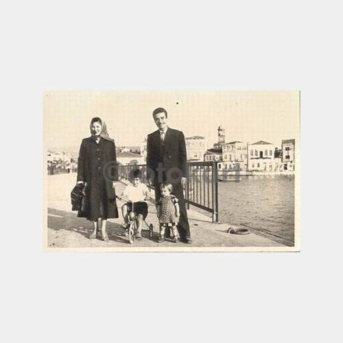 1954 Çanakkale Sahilde Aile Fotoğraf