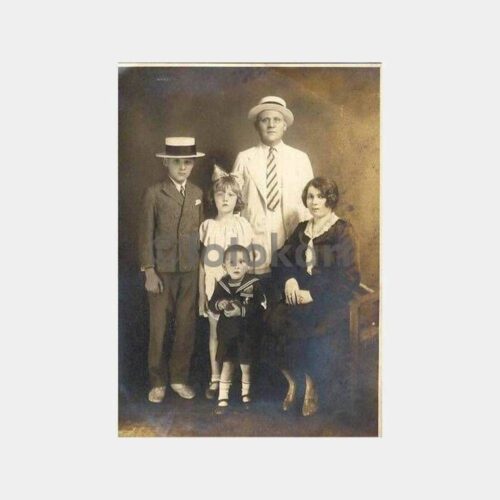 Çok Şık Bir Aile Denizci Çocuk Fotoğraf