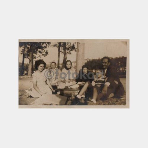 1948 Boğaziçi Küçüksu Mesiresi Aile Fotoğraf