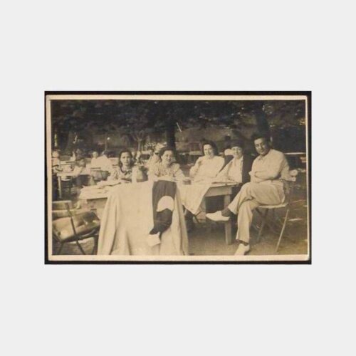 Mesire Yeri Aile Fotoğrafı