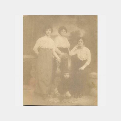 Osmanlı Dönemi Kadınlar Stüdyo Fotoğrafı