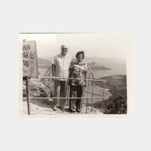 1968 Ayvalık Şeytan Sofrası Aile Fotoğraf