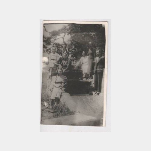 Yalova Taraça Önünde Aile Fotoğraf