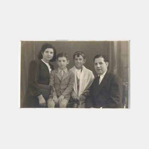 1941 Tel Aviv Musevi Aile Stüdyo Fotoğraf
