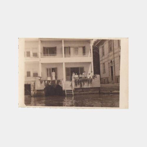 1950 Boğaziçi Yalı Balkonda Aile Fotoğraf