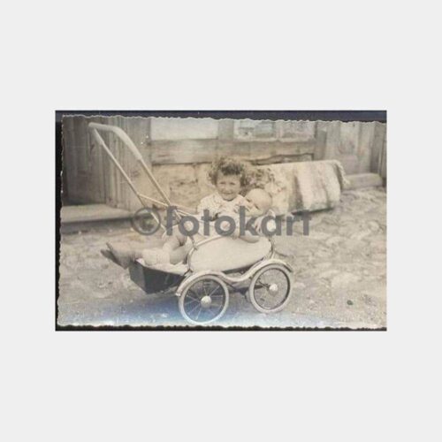 Çocuk Arabası ile Fotoğraf