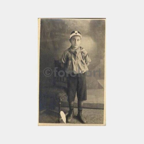 İzci Giysili Çocuk Stüdyo Fotoğraf