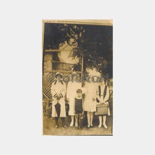 Şapkalı Kadınlar İlginç Fotoğraf