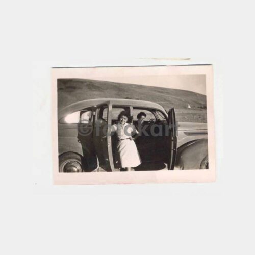 1940 Sivas Otomobilde Kadınlar Fotoğraf