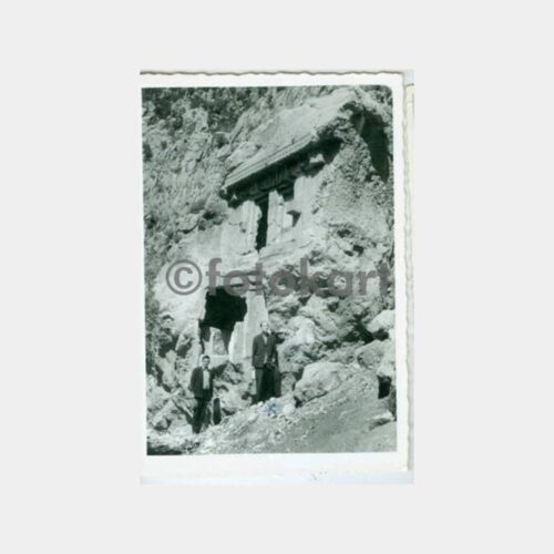 1962 Antalya Elmalı Kaya Mezarı Fotoğraf