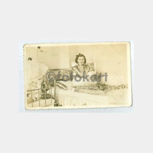 1954 Sivas Anne Lohusa Yatağında Bebek Fotoğraf