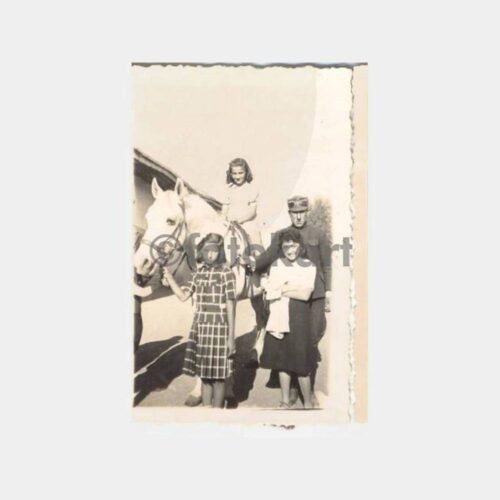 1940 Sivas Hatırası Atlı Subay ve Ailesi Fotoğraf