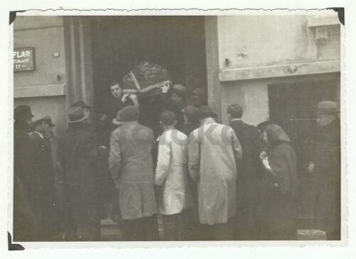 1939 Ünlü Sinemacı Rauf Sirman Cenaze Töreni Fotoğraflar - Görsel 2