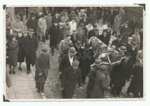 1939 Ünlü Sinemacı Rauf Sirman Cenaze Töreni Fotoğraflar - Görsel 19