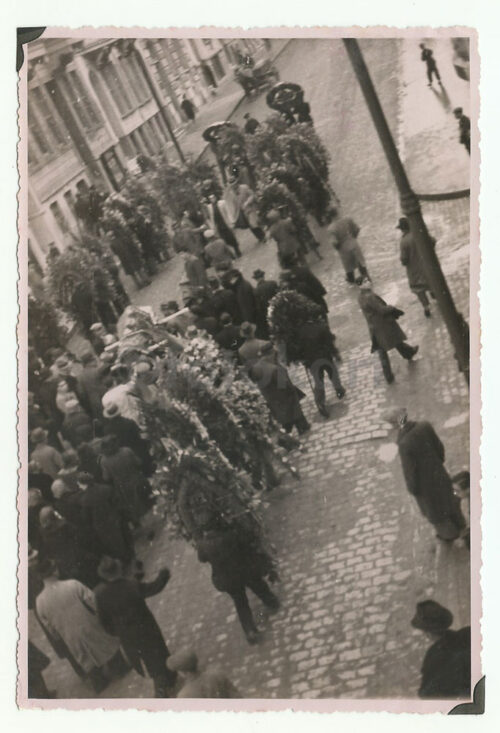 1939 Ünlü Sinemacı Rauf Sirman Cenaze Töreni Fotoğraflar - Görsel 22