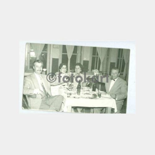 1955 Yemek Kültürü Bira Konulu Fotoğraf