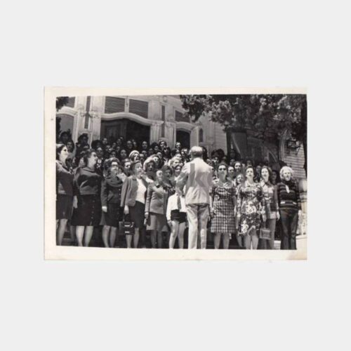 1975 Çamlıca Kız Lisesi Spor Bayramı Konulu Fotoğraf