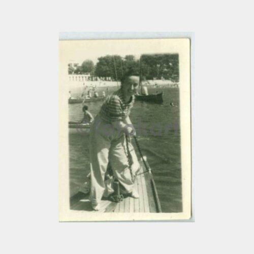 1948 Adalar Plaj Kayıkta Kadın Fotoğraf