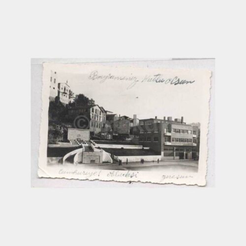 1940 Giresun Cumhuriyet Meydanı Tebrik Fotoğraf