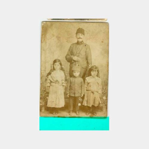 1900 Fesli Subay ve Çocukları Fotoğraf