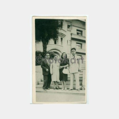 1946 Bursa Çelik Palas Önü Aile Görünüş Fotoğraf