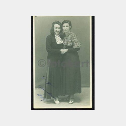 1940 Kayseri Şık Kadınlar Görünüş Fotoğraf