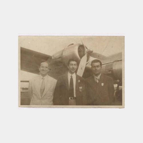 1940 Uçak Önünde Olimpiyat Yönetici Fotoğraf