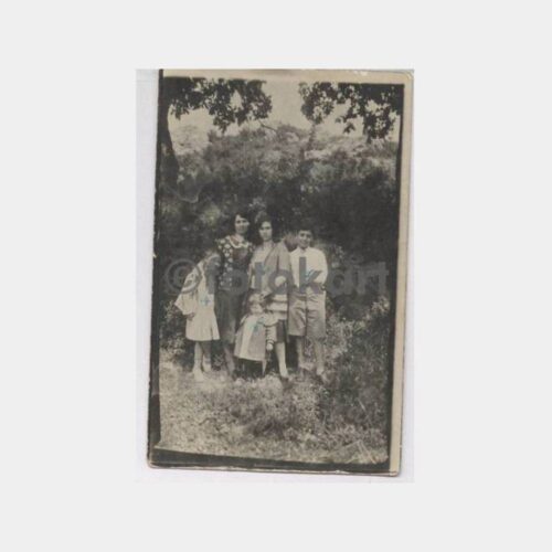 Bahçede Aile Görünüş Fotoğraf