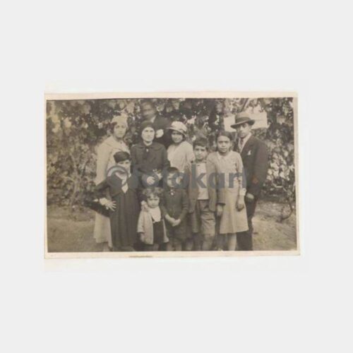 İlginç Bir Aile Fotoğrafı