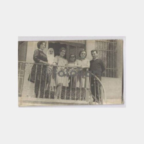 Tarihi Ev Merdiveni ve Aile Görünüş Fotoğraf