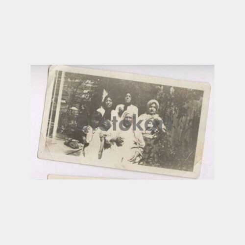 Tarihi Ev ve Aile Grubu Görünüş Fotoğraf