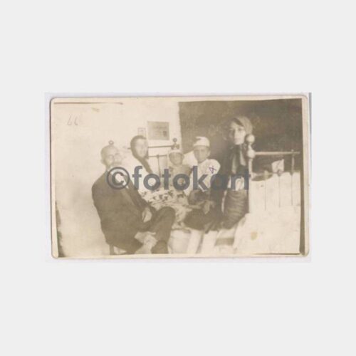 1928 Sünnet Çocuğu ve Ailesi Görünüş Fotoğraf