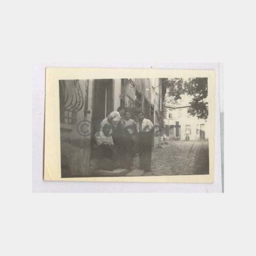 1950 Tarihi Ev ve Aile Görünüş Fotoğraf