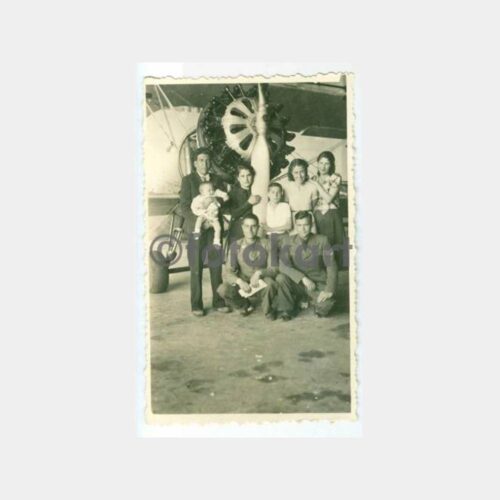 1940 Uçak Pervanesi Önünde Aile Fotoğraf