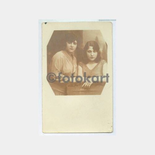1930 İki Kadın Görünüş Stüdyo Fotoğraf
