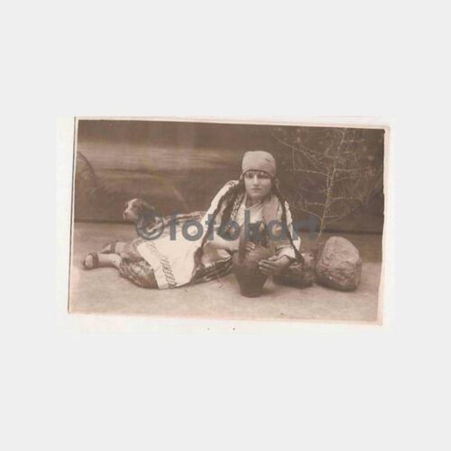 1927 Kadın Stüdyo Folklor Fotoğrafı