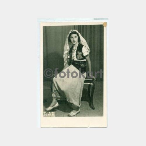 1940 Stüdyo Kadın Folklor Konulu Fotoğraf