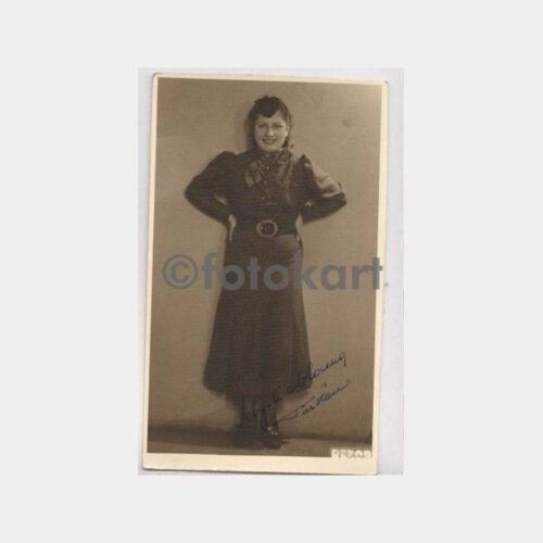 Foto Rekor Kadın Stüdyo Fotoğraf