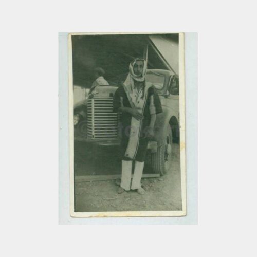 1930 Kamyon Önünde İlginç Tip Fotoğraf