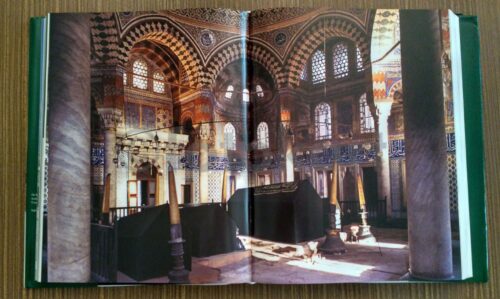 Ayasofya Üç Devirde Bir Mabed - Ahmed Akgündüz, Said Öztürk, Yaşar Baş - Görsel 3