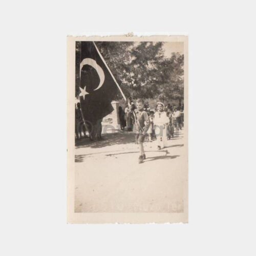 1937 Malatya Tören Geçişi Konulu Fotoğraf